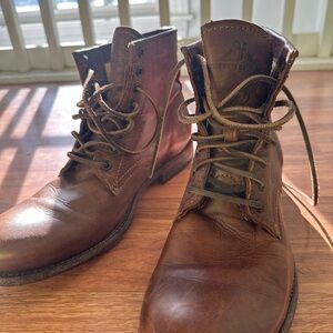 Frye Tyler Lace-Up Boots 10